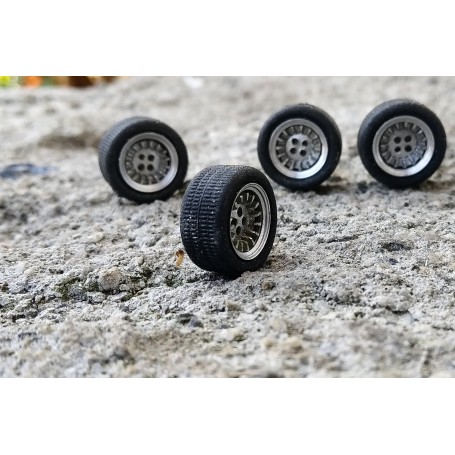 4 complete wheels - rims Ø9.50 mm + insert + tires - ech. 1:43